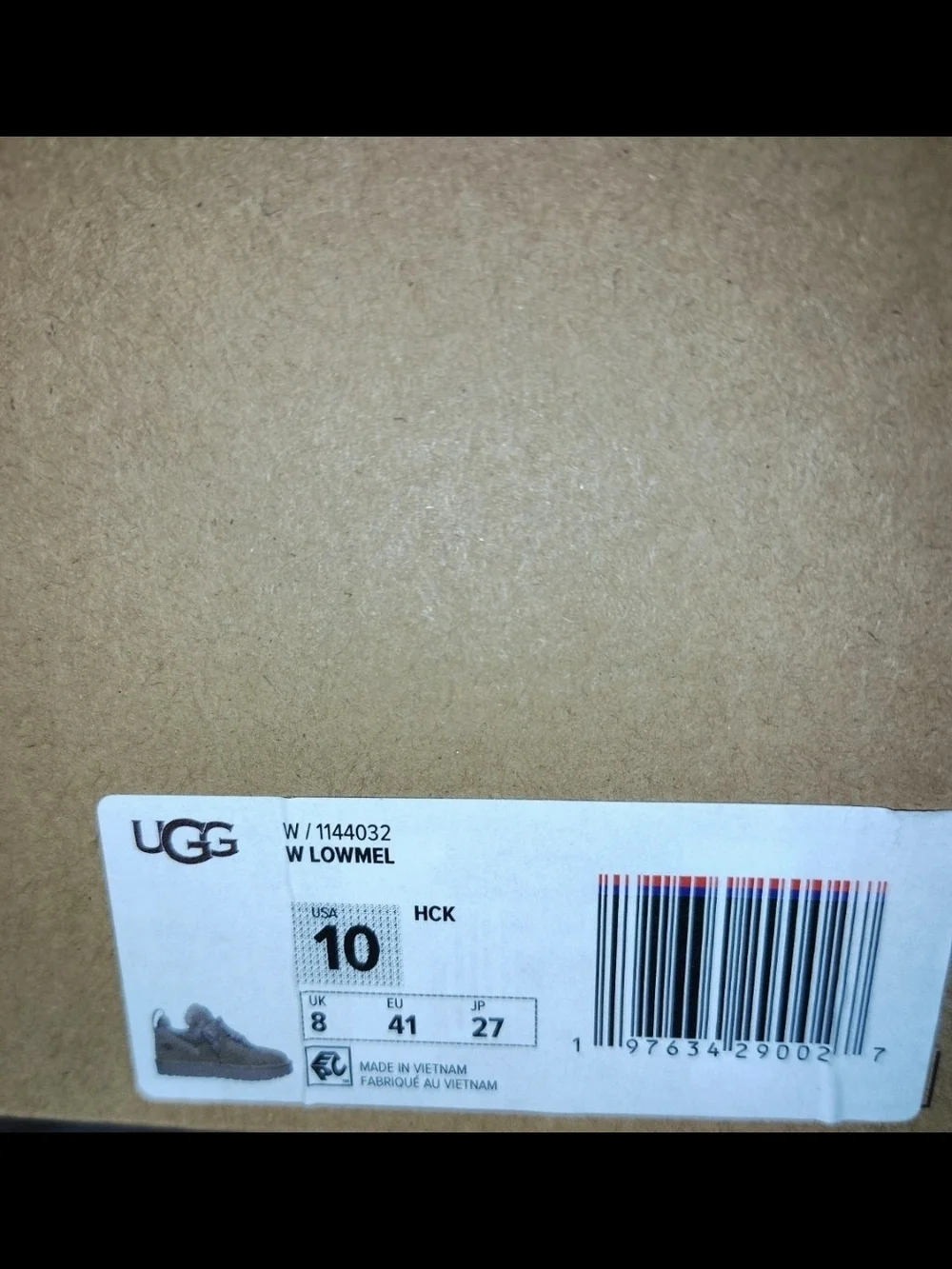 New UGG Womens Fur And Suede Sneaker Shoe In The Color Hickory Size 10